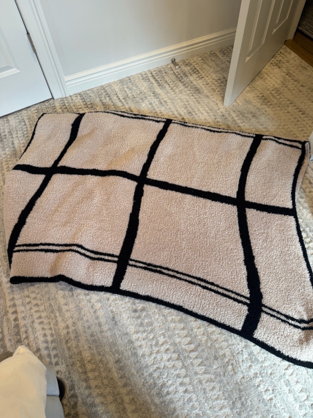 Barefoot Dreams Cream and Black Grid Sherpa Door Mat